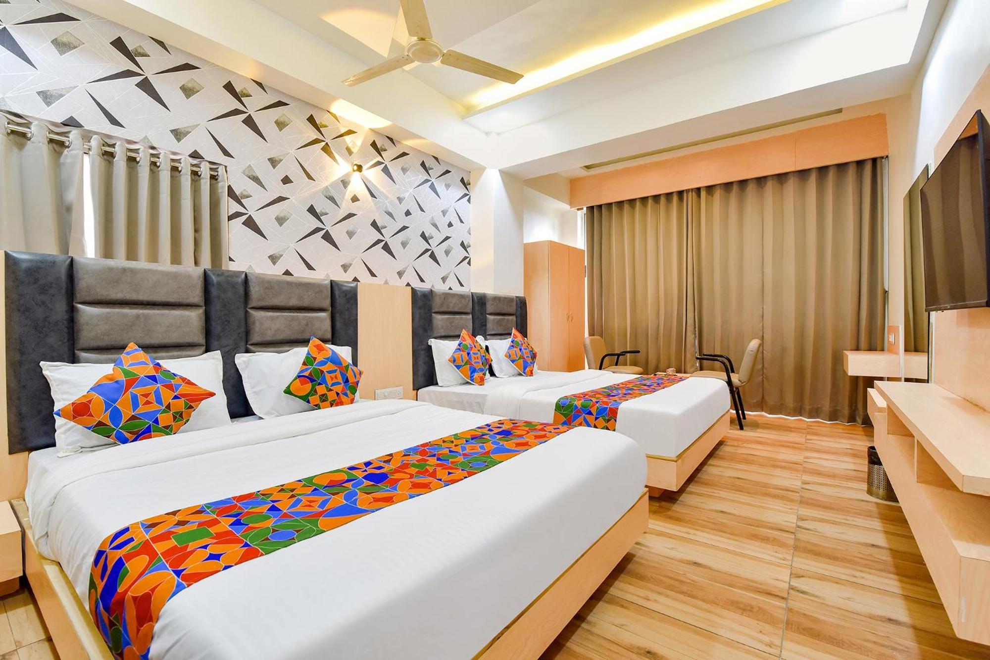 Fabhotel Symphony Grand Ahmedabad Exterior foto