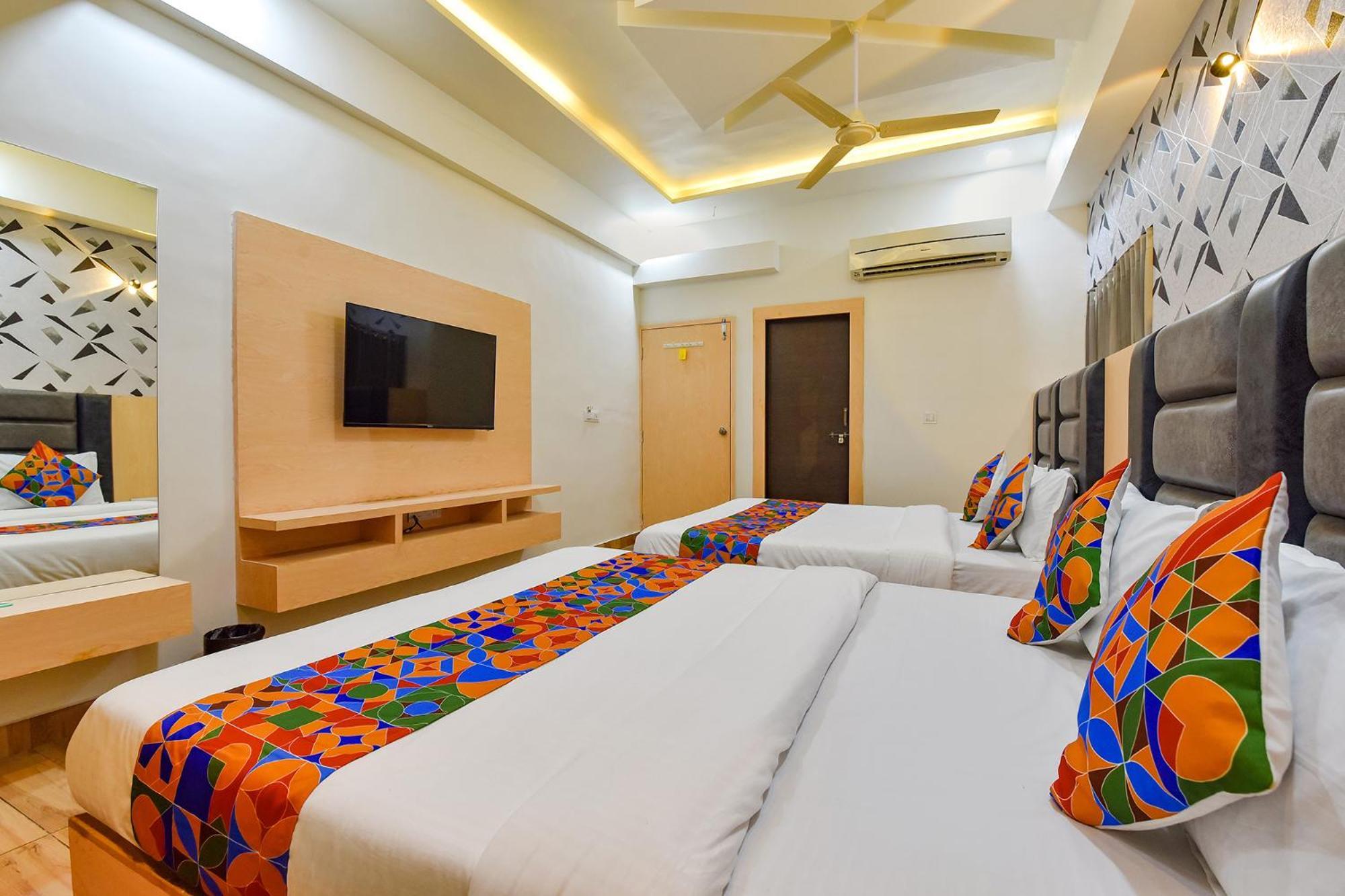 Fabhotel Symphony Grand Ahmedabad Exterior foto